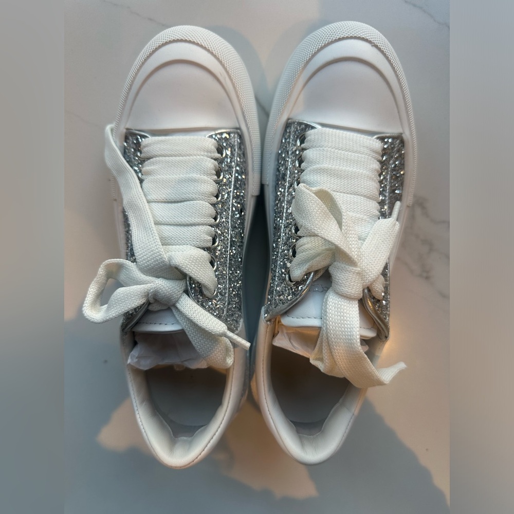 Alexander McQueen white and silver glitter sneakers - Picture 2 of 7